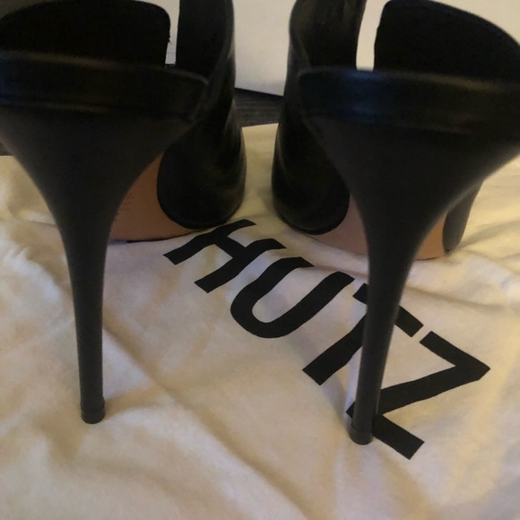 Schutz leather high heel Docia mule with slit Sz 11B runs small. - Picture 10 of 11